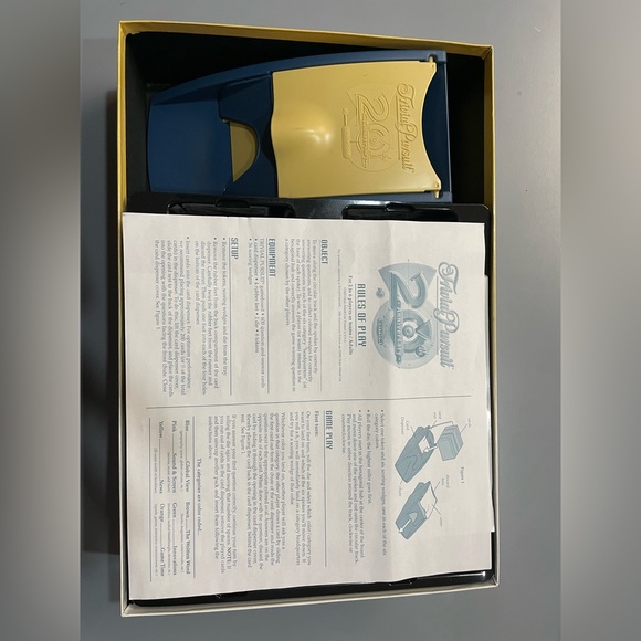 Trivial Pursuit 20th Anniversary Edition - Picture 5 of 11